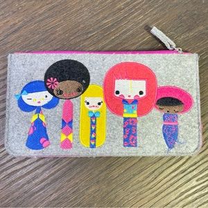 Kishi-Kishi Paperchase Harajuku Girls Felt Zip Pouch Gray Wallet
